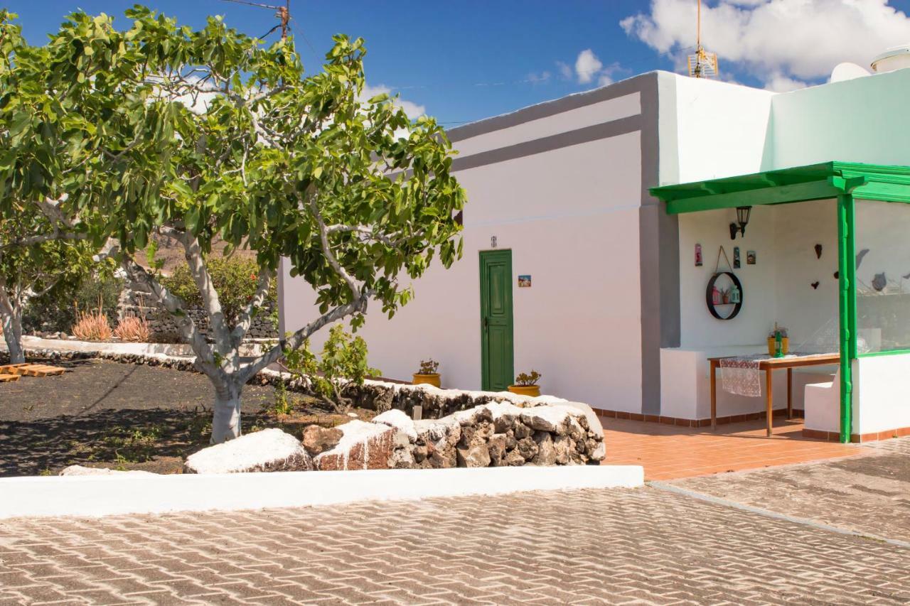Gasthaus Casa Mi Tio Perico Mala Exterior foto
