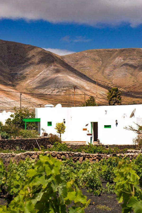Gasthaus Casa Mi Tio Perico Mala Exterior foto